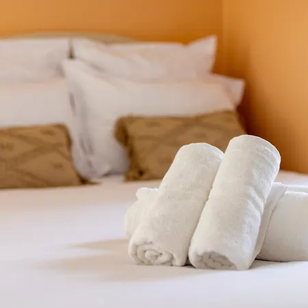 Plein Centre, 2 Chambres, Lumineux, 