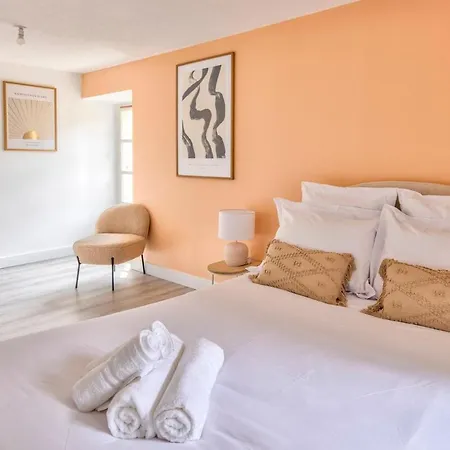 Plein Centre, 2 Chambres, Lumineux, 