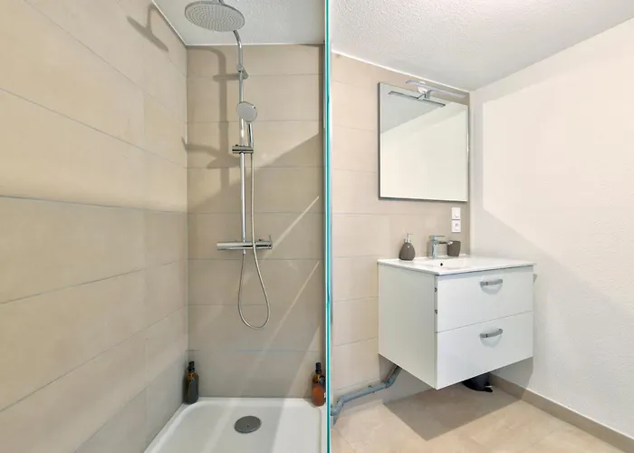 Daire Plein Centre, 2 Chambres, Lumineux, 