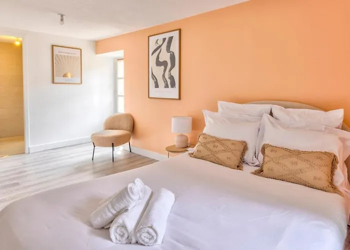 Plein Centre, 2 Chambres, Lumineux, 