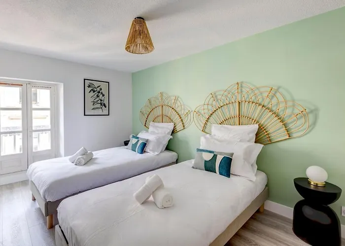 Plein Centre, 2 Chambres, Lumineux, 