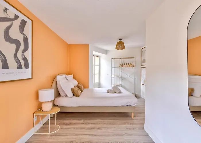 Plein Centre, 2 Chambres, Lumineux, 