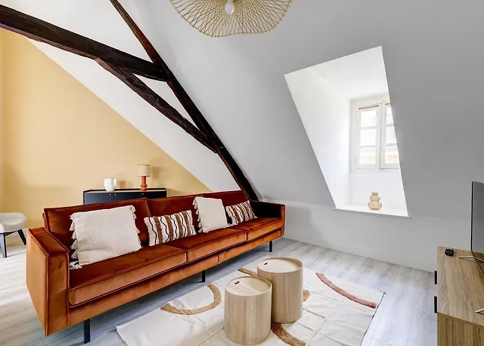 Daire Plein Centre, 2 Chambres, Lumineux, 